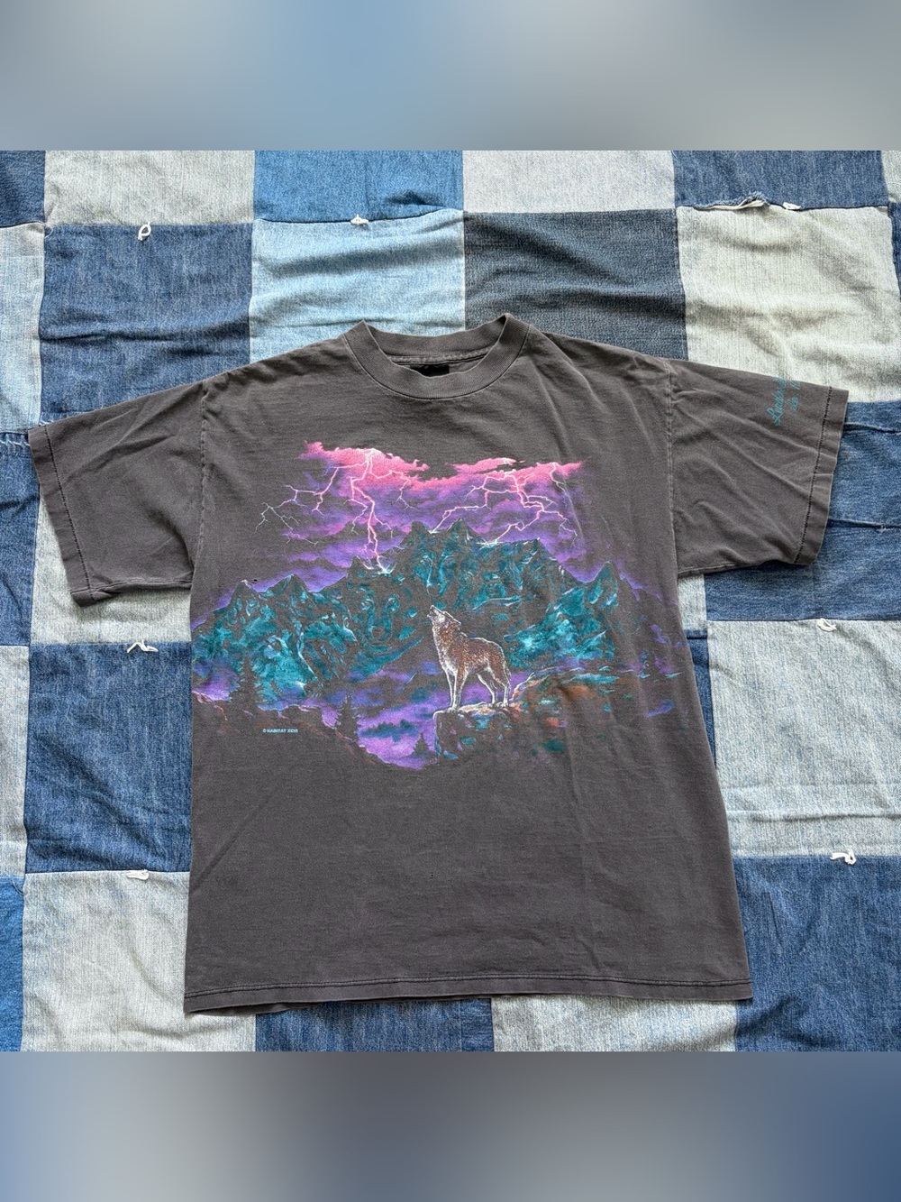 Vintage Habitat Faded Howling Wolf Mountain Lightening T Shirt Wrap Around L